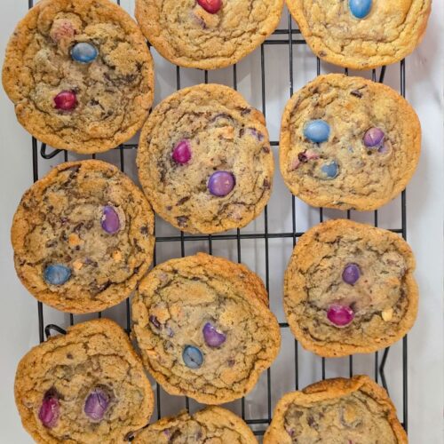 Chewy-Vegan-M&M-Cookies