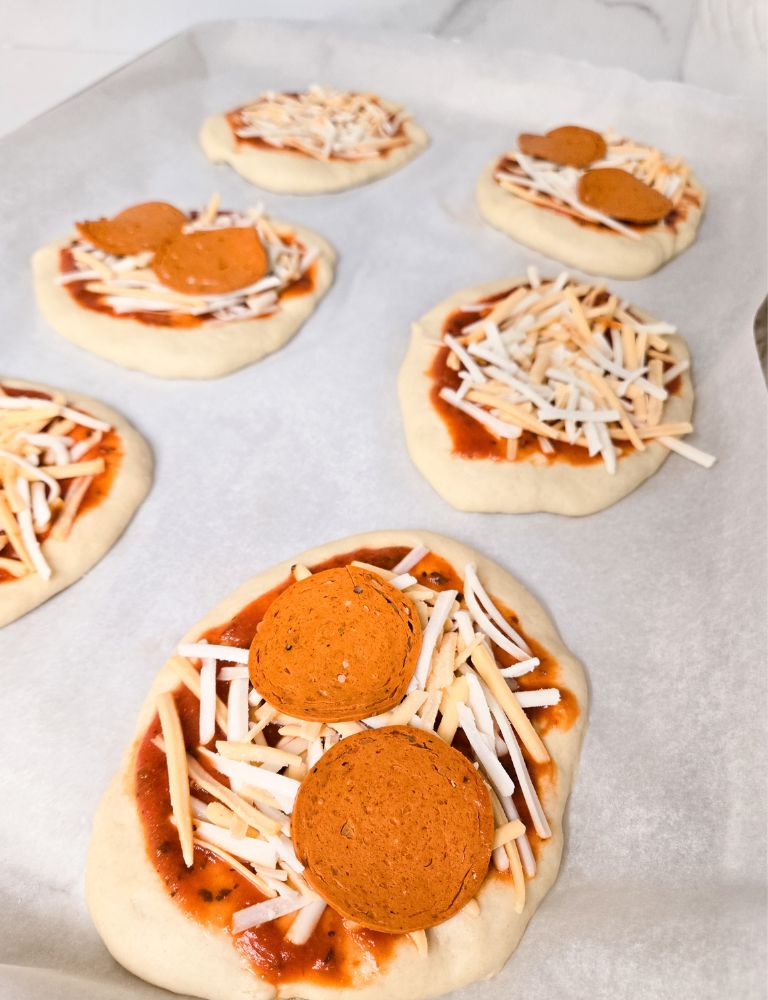 mini vegan pizza
