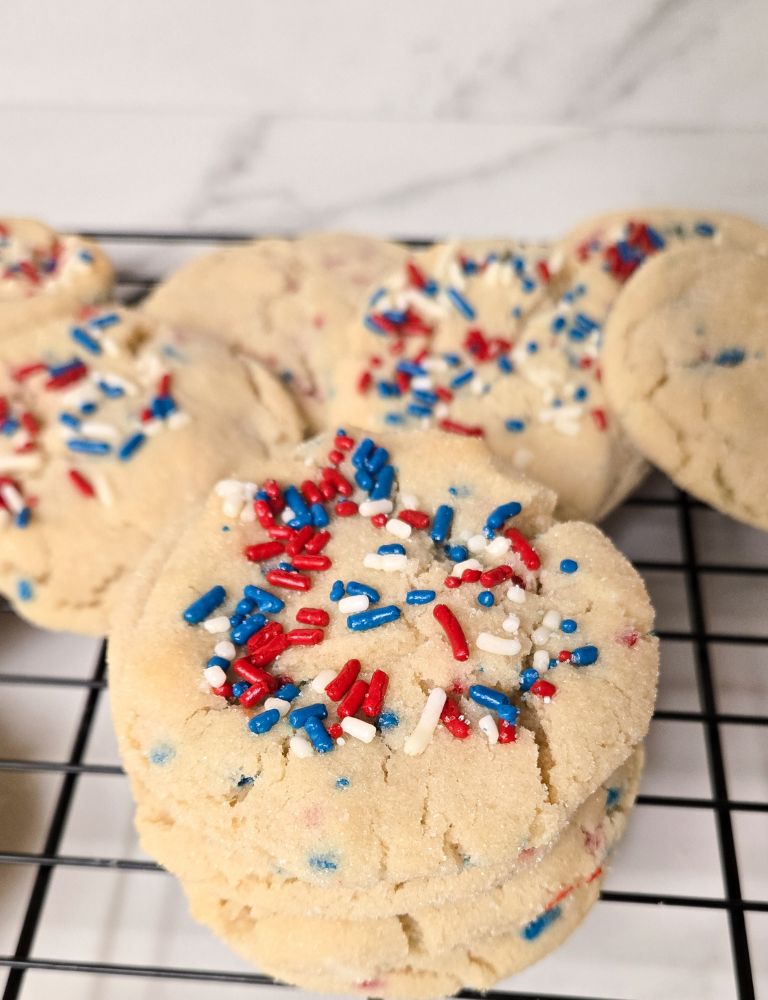 Vegan-red-white-and-blue-sugar-cookies