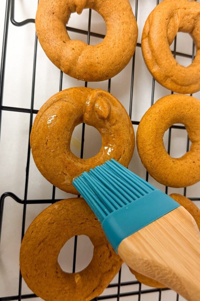 Baked Vegan Pumpkin Donuts