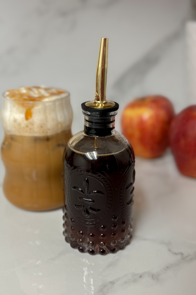 Homemade-Apple-Syrup