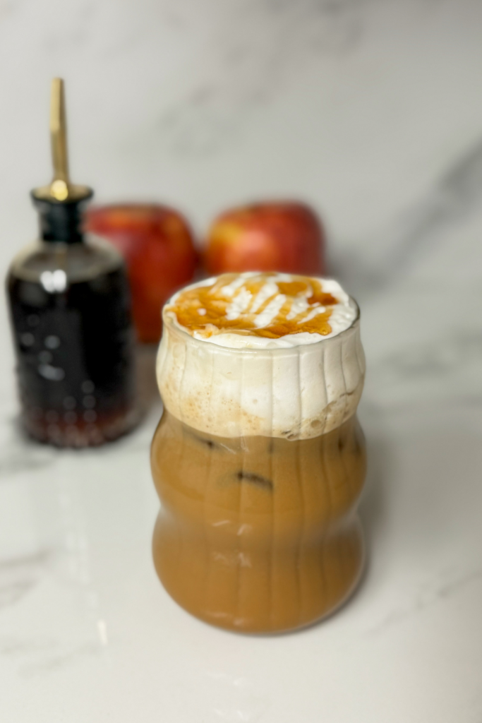 Iced-Apple-Cinnamon-Latte