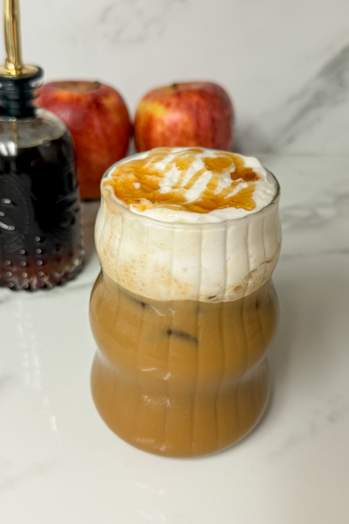 Iced-Apple-Cinnamon-Latte